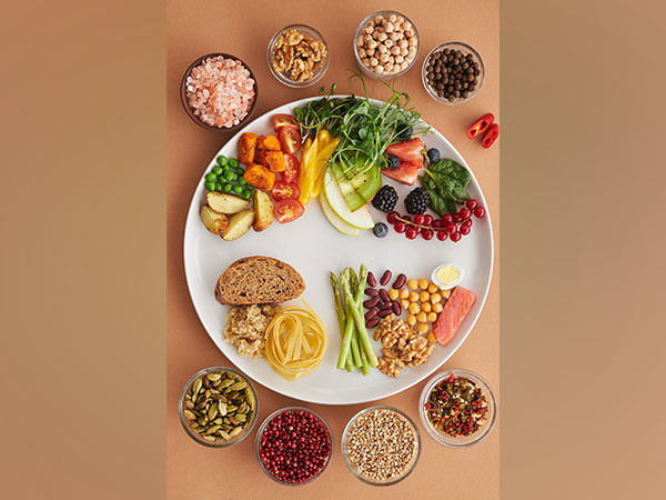 Study: Nutrition has greater influence on gut microorganisms than defensins