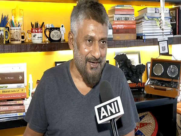 Vivek Agnihotri sends legal notice to West Bengal CM Mamata Banerjee for her comment against 'The Kashmir Files'