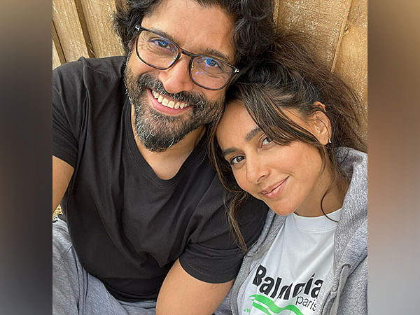 Twinning and winning, Farhan Akhtar and Shibani Dandekar's fashion game on fire
