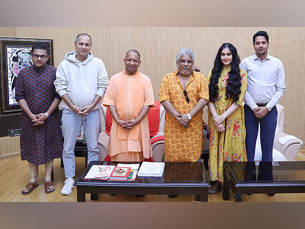 Cm Yogi Adityanath Meets Makers Of The Kerala Story In Lucknow Theprint 5573