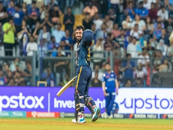 Rashid Khan's unbeaten knock of 79 in vain as Mumbai Indians