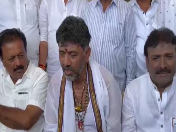 I have no differences with Siddaramaiah: DK Shivakumar