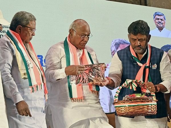 Congress observers submit report to Kharge, name of Karnataka CM likely to be announced in next 24 hours