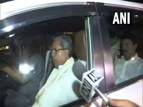 Karnataka Cm Suspense Siddaramaiah Remains Tightlipped After Meeting Aicc Leadership In Delhi 2291