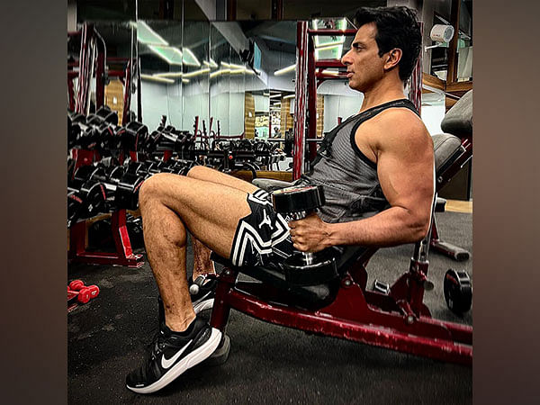 Sonu Sood flaunts his toned body in new workout video; check out