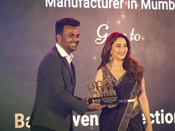 Bakehaven Confectioneries awarded as The Most Trusted Bakery Products Manufacturer from Mumbai at GEA2023 Bakehaven Confectioneries awarded as The Most Trusted Bakery Products Manufacturer from Mumbai at GEA2023