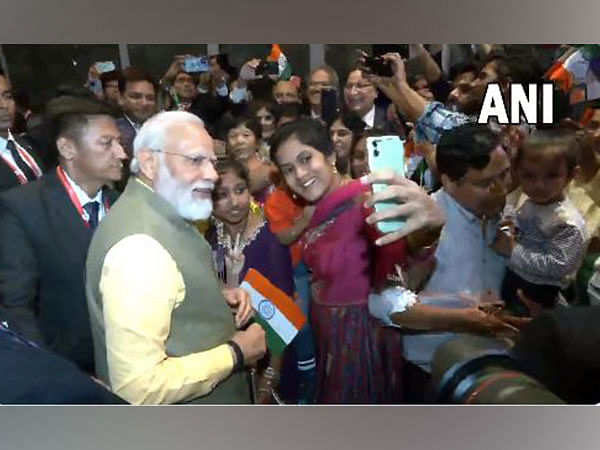 Japan: PM Modi interacts with Indian diaspora in Hiroshima 