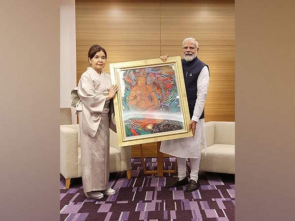 PM Modi appreciates Japanese painter Hiroko Takayama for imbibing spirit of India in her paintings