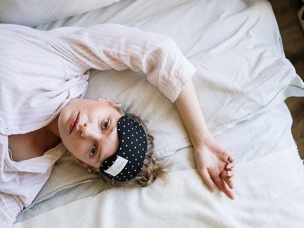 Researchers reveal how looking at clock while trying to sleep affects insomnia