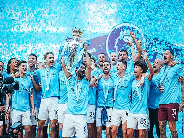 Man City celebrates Premier League title in style