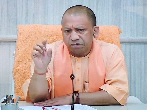 Up Cm Yogi Holds High Level Meeting Provides Necessary Guidelines To Senior Govt Officials 2924