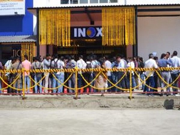 Kashmiri-produced Bollywood film 'Welcome to Kashmir' receives rousing response in Srinagar