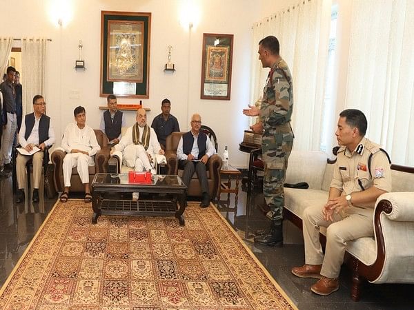 Amit Shah takes stock of security situation with senior officials in Manipur's Moreh
