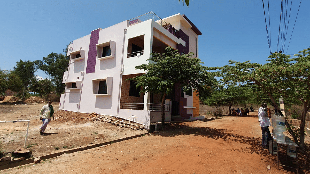 The newly constructed residence of Vinay Kulkarni, the Congress candidate from Dharwad Rural, where people stop to have water | Sharan Poovanna | ThePrint