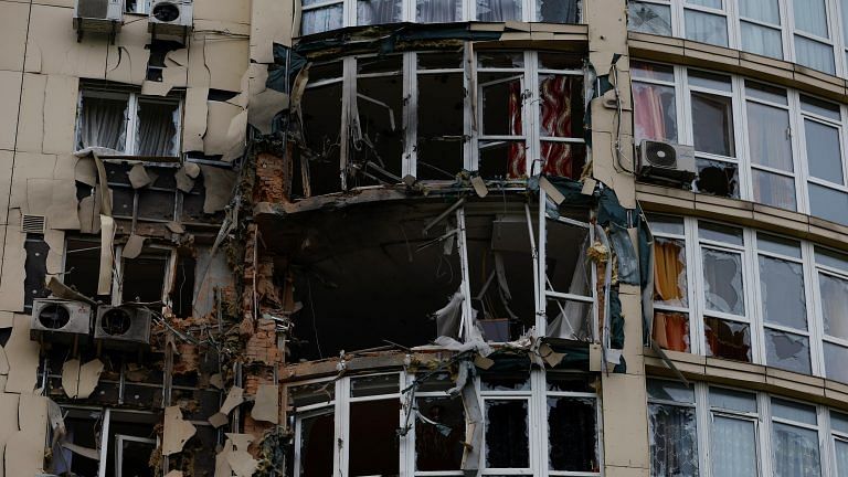 Russian strikes intensify on Ukraine ahead of 9 May Victory Day parade