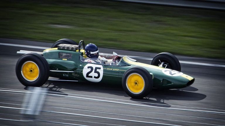 Race car drivers blink around same points on a track, bat eyelids less when they speed, finds iScience study