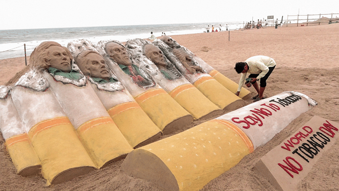 Sand artist Sudarshan Patnaik creates a piece of art at Odisha's Puri beach | ANI