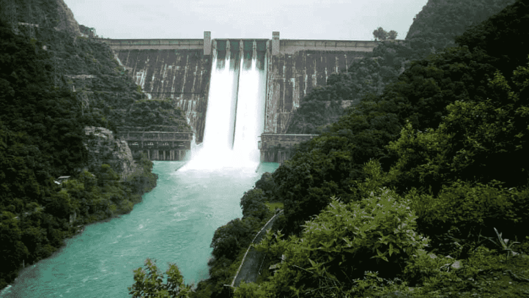 Amid opposition from Punjab & Haryana, Himachal forms commission to levy water cess on hydel projects