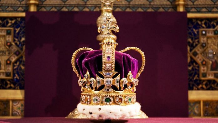 St Edward's Crown, which hasn't been outside the Tower of London for 60 years, is displayed during a service celebrating the 60th anniversary of Queen Elizabeth's coronation at Westminster Abbey in London on 4 June, 2013 | Reuters