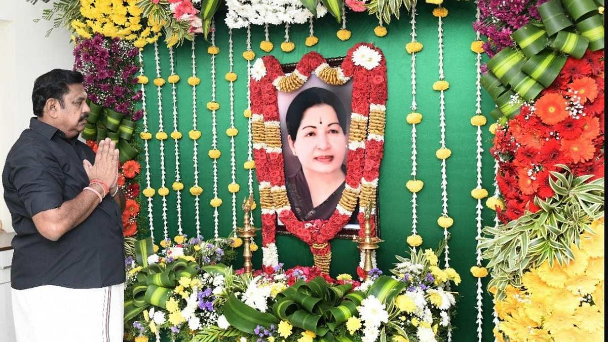 EPS pays respects to Jayalalithaa