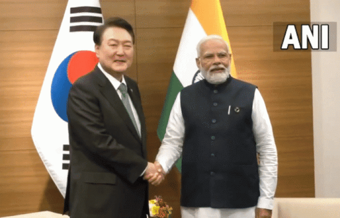 PM Modi holds bilateral with South Korean President; Defence, trade ties discussed PM Modi holds bilateral with South Korean President; Defence, trade ties discussed