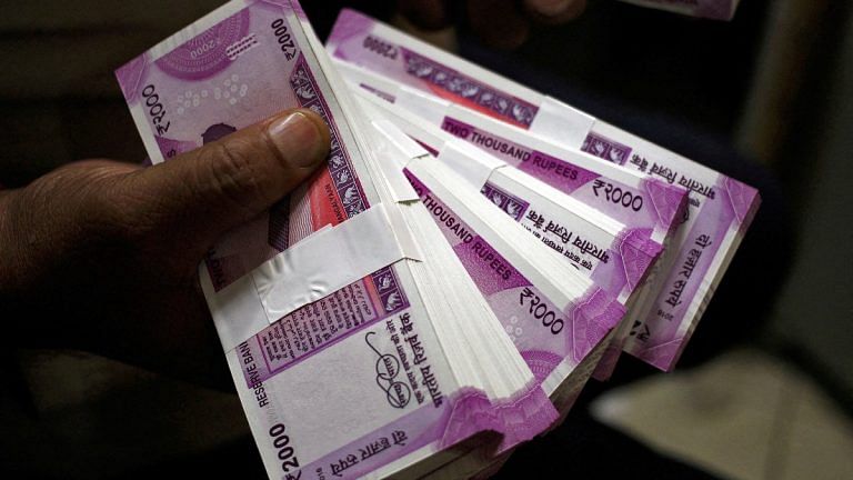 Cash to online wallet: Amazon to collect expiring Rs 2,000 notes from customers