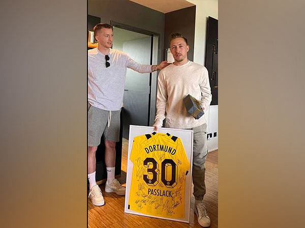 Three players are set to leave the German club, Borussia Dortmund after season ends