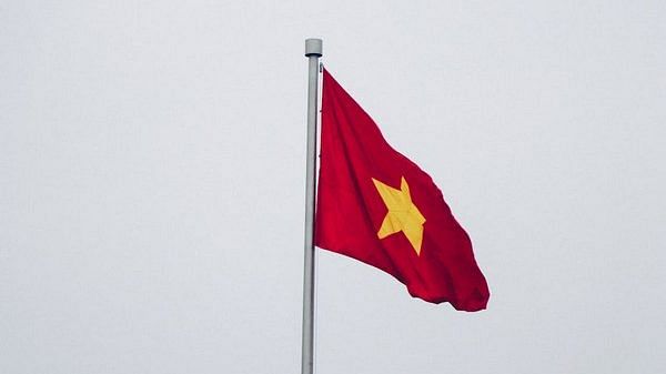 Vietnam Court Sentences 9 People To Death For One Of Countrys Largest