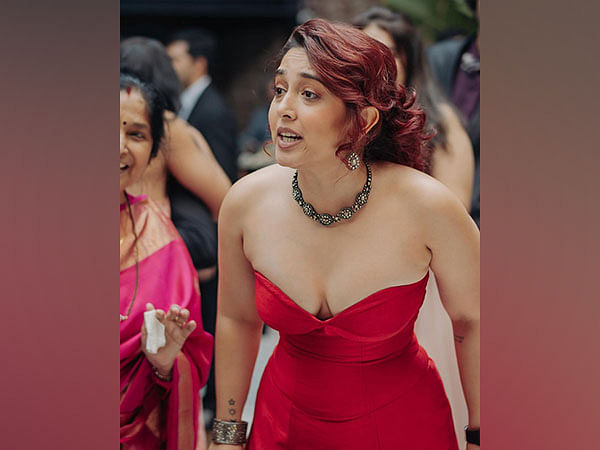 Ira Khan shares 'May dump' of her photos