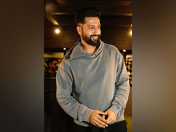 Vicky Kaushal sports new hair cut, gets compliments from fans