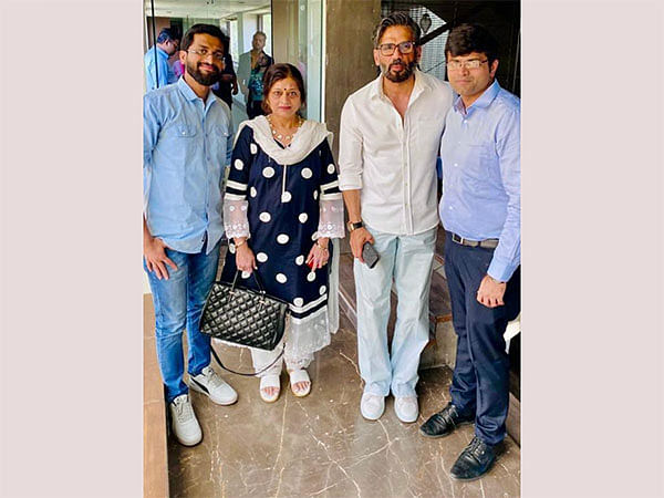 Suniel Shetty invests in Klassroom Edutech, India's hybrid tutoring platform: Aiding the rise of socially-responsible education