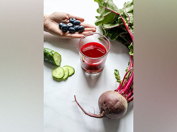Drinking beetroot juice linked to reduced risk of heart attacks in angina patients with stents: Study