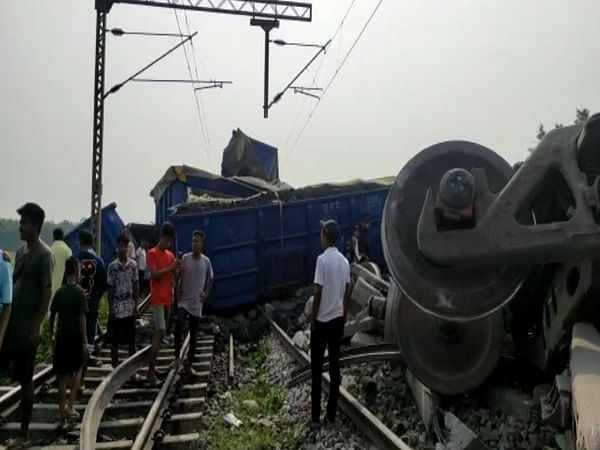 Assam: Goods train carrying coal derailed near Boko, no casualty ...