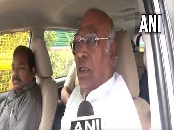 Modi government made false promises to farmers: Mallikarjun Kharge