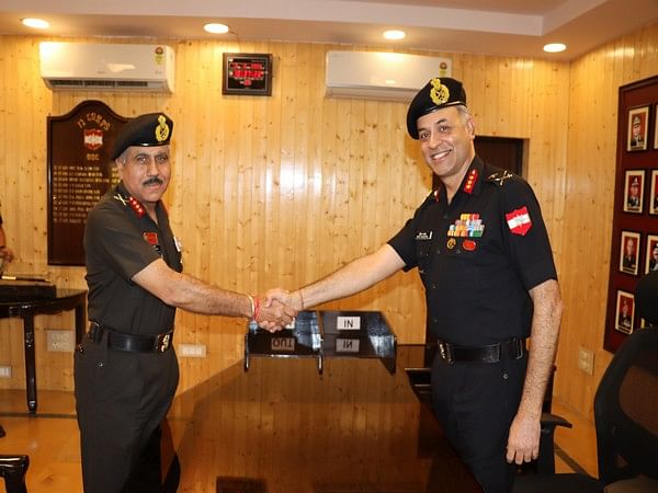 Lt Gen Mohit Malhotra assumes command of Konark Corps 