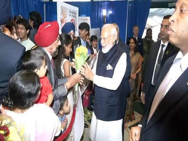 Chants of 'Modi Modi','Bharat Mata Ki Jai' reverberate in Washington DC to welcome PM Modi