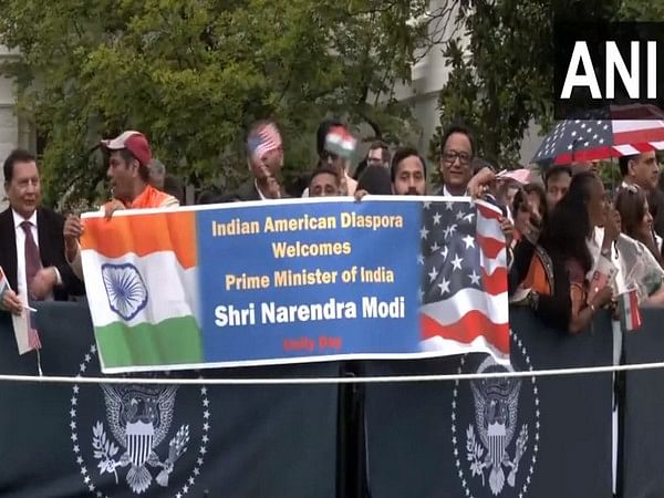 When presidents held umbrellas for Modi