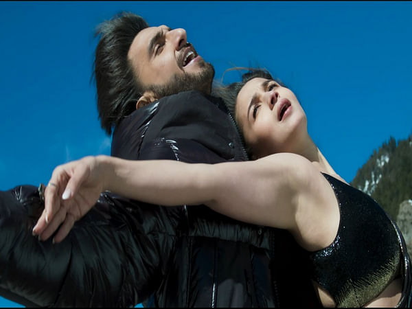 Ranveer Singh, Alia Bhatt's romantic track 'Tum Kya Mile' from 'Rocky aur Ranii Ki Prem Kahaani' out now