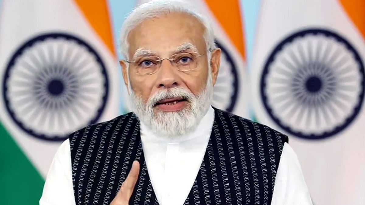 Amazing medium to connect people: PM Modi on World Radio Day 