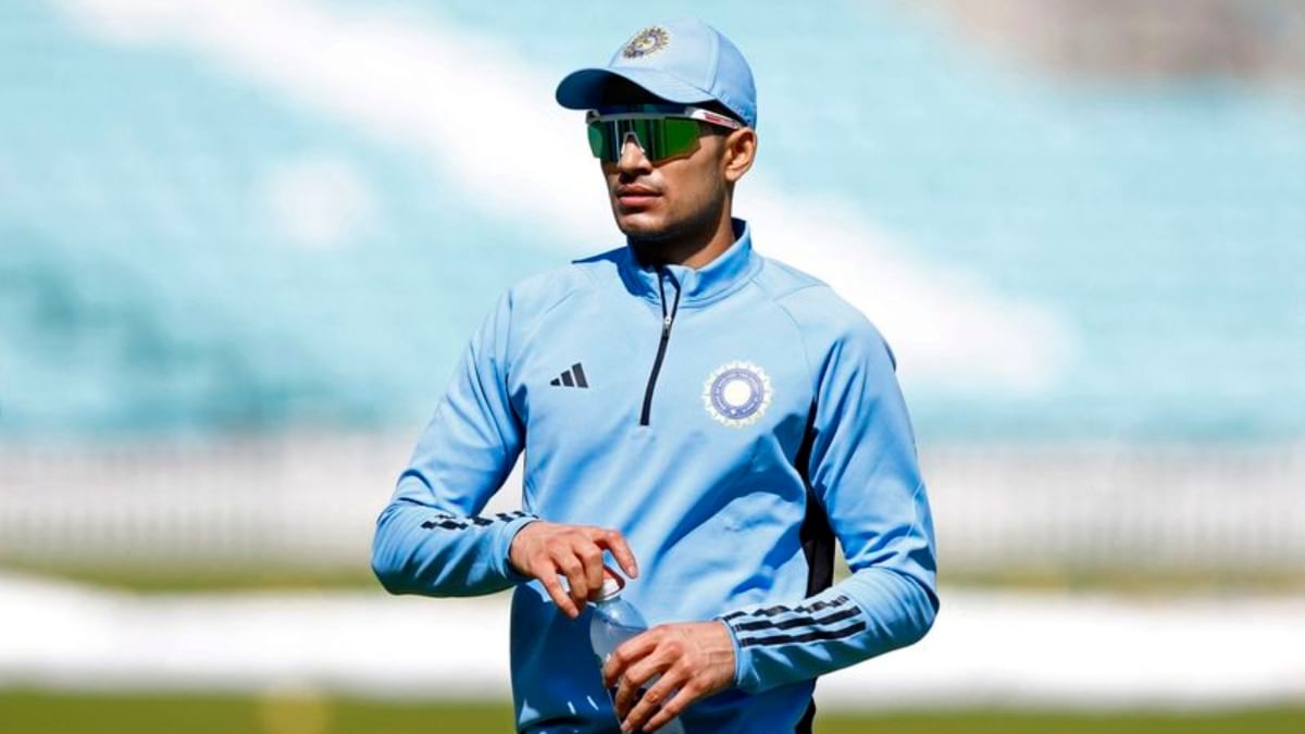 shubman-gill-fined-15-of-match-fees-for-criticizing-umpire-over-his