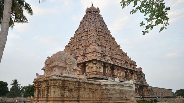The Brihadisvara Temple is an exmaple of the scale of Chola architecture | Commons | Thamizhpparithi Maari
