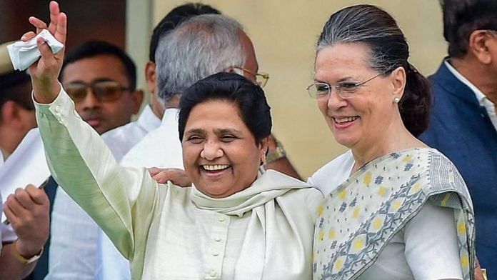 Sonia Gandhi and Mayawati at an event in Bengaluru | PTI