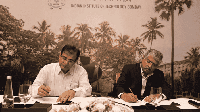 Nandan Nilekani (left) and IIT-Bombay Director Subhasis Chaudhuri signing an MoU in Bengaluru | Photo: @NandanNilekani/Twitter