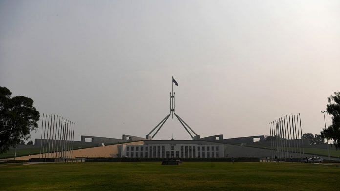 Smoke haze hangs around Parliament House in Canberra, Australia | Reuters/Tracey Nearmy/File photo