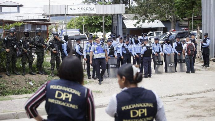 Security forces operate outside the Centro Femenino de Adaptacion Social (CEFAS) women prison following a deadly riot in Tamara, on the outskirts of Tegucigalpa, Honduras | Reuters/Fredy Rodriguez