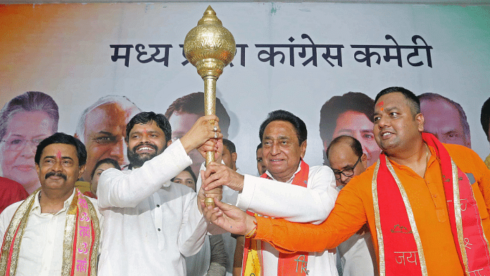 Madhya Pradesh Congress president Kamal Nath with Bajrang Sena chief Ranbeer Pateriya in Bhopal | ANI File Photo