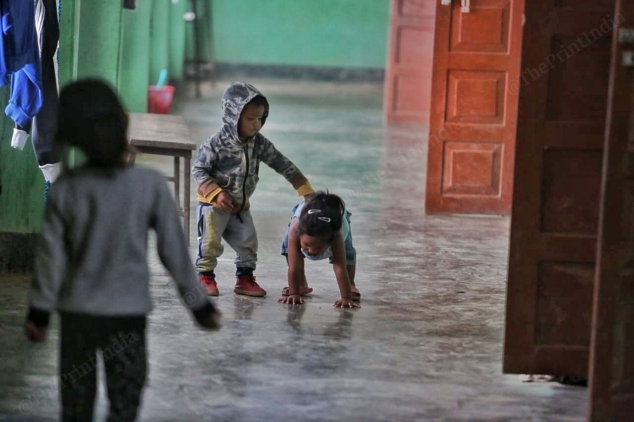 Kids mostly remain inside, play in the corridors. Photo: Praveen Jain | ThePrint