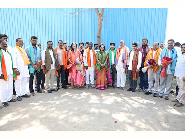 Andela Sriramulu Yadav Honors Doctors on 10th Day of Gadapa Gadapaku BJP Bharosha Yatra Celebrating Doctors' Day