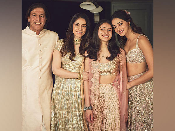 Ananya Panday steps out for family dinner, see pics