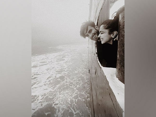 Ranveer Singh shares cute picture with Deepika Padukone, says, 